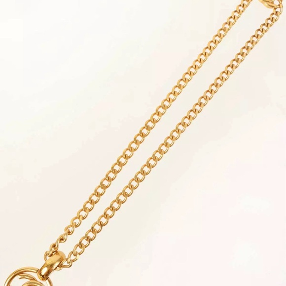 💝 Auth CHANEL Turn-Lock Necklace made circle Gold tone Chain: 2 turn locks 💝 - Picture 3 of 7